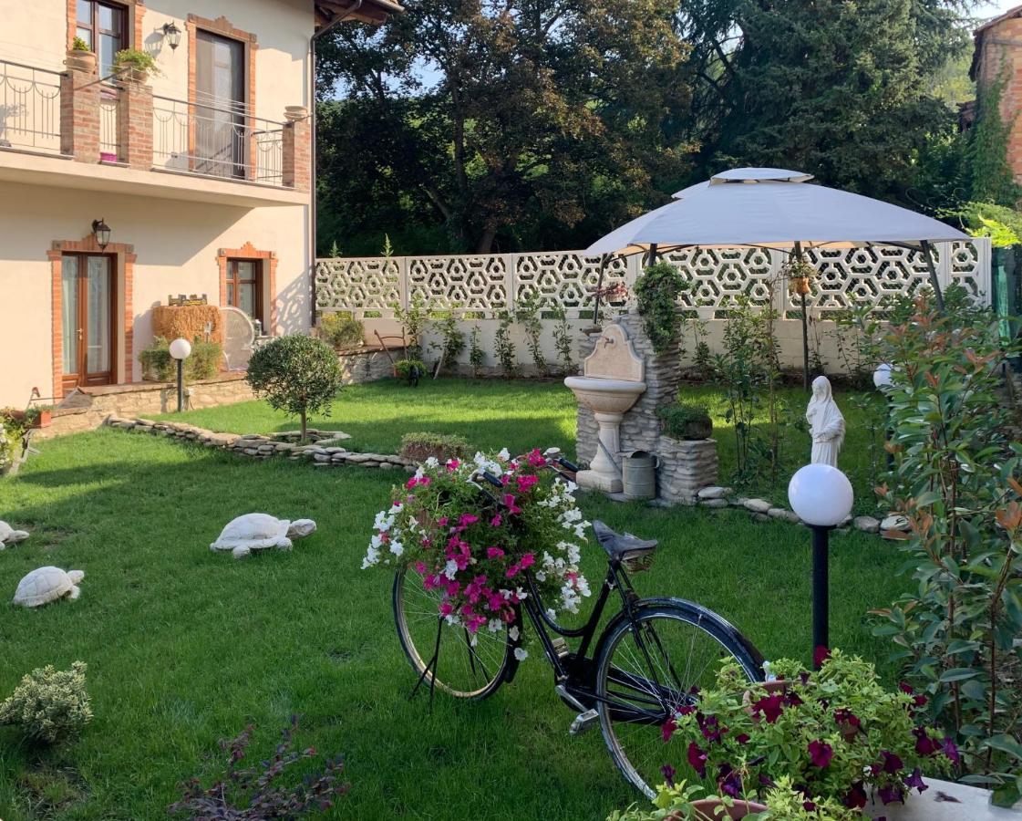 Ca Reginella B&B Diano d'Alba Exterior photo